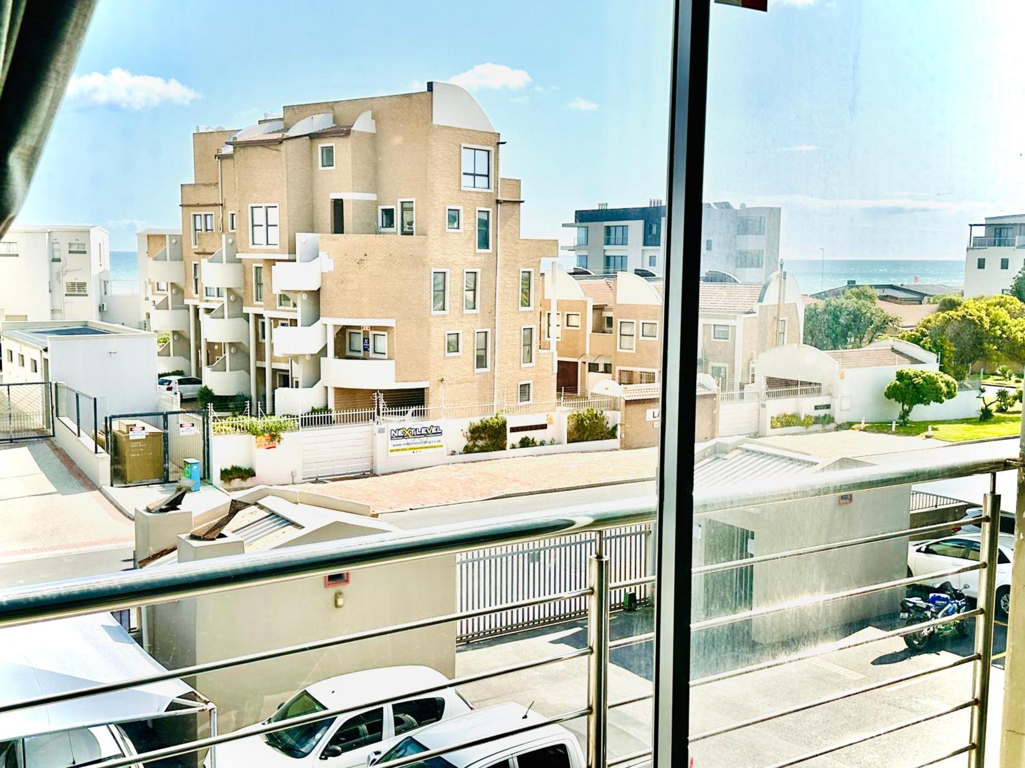 Caline Vip Apartments, Beach Close Блаубергстранд Экстерьер фото